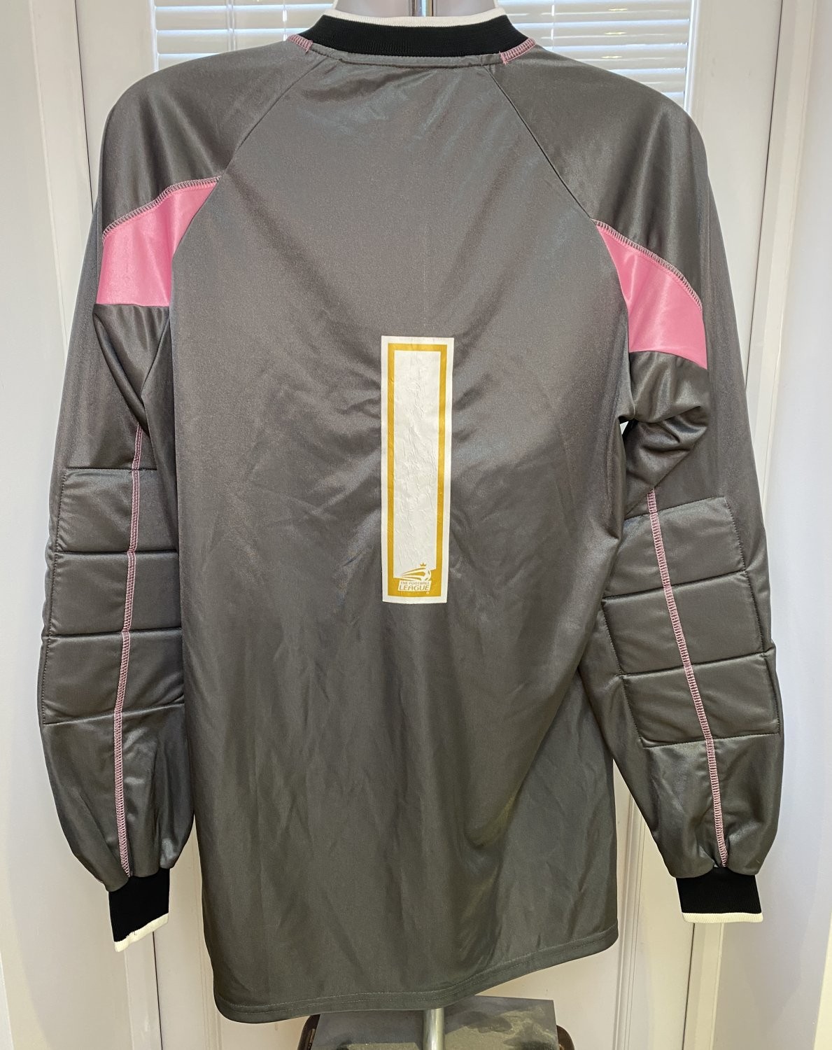 Brighton & Hove Albion 2005-06 GK 2 Kit