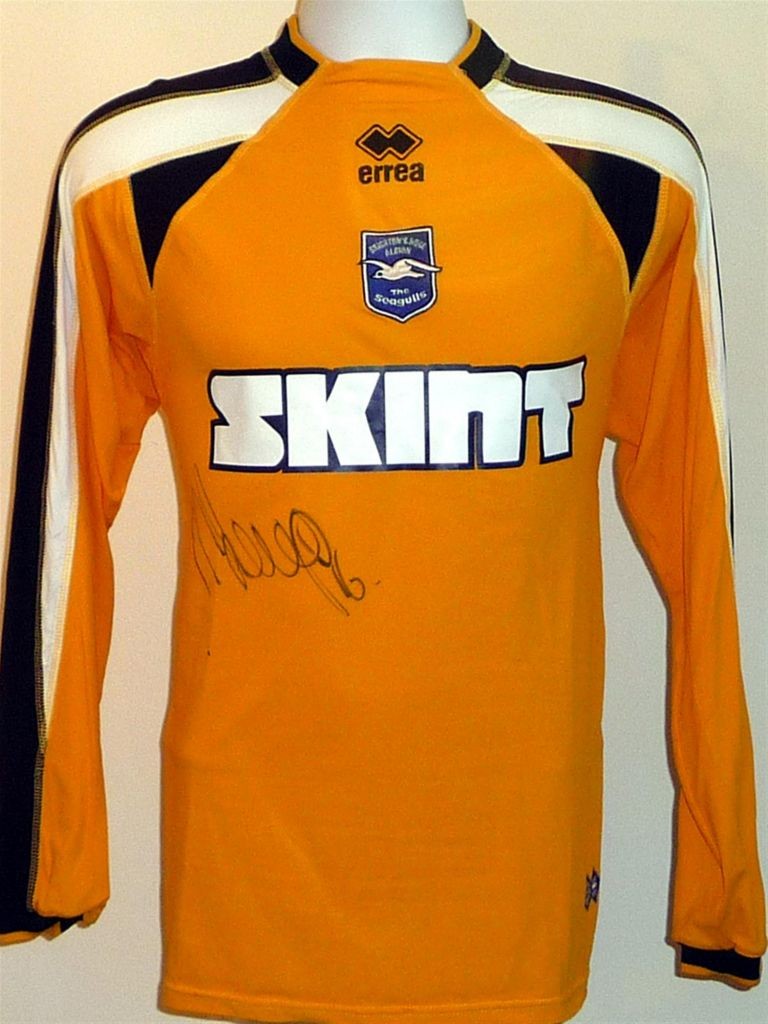 Brighton & Hove Albion 2006-07 GK 2 Kit