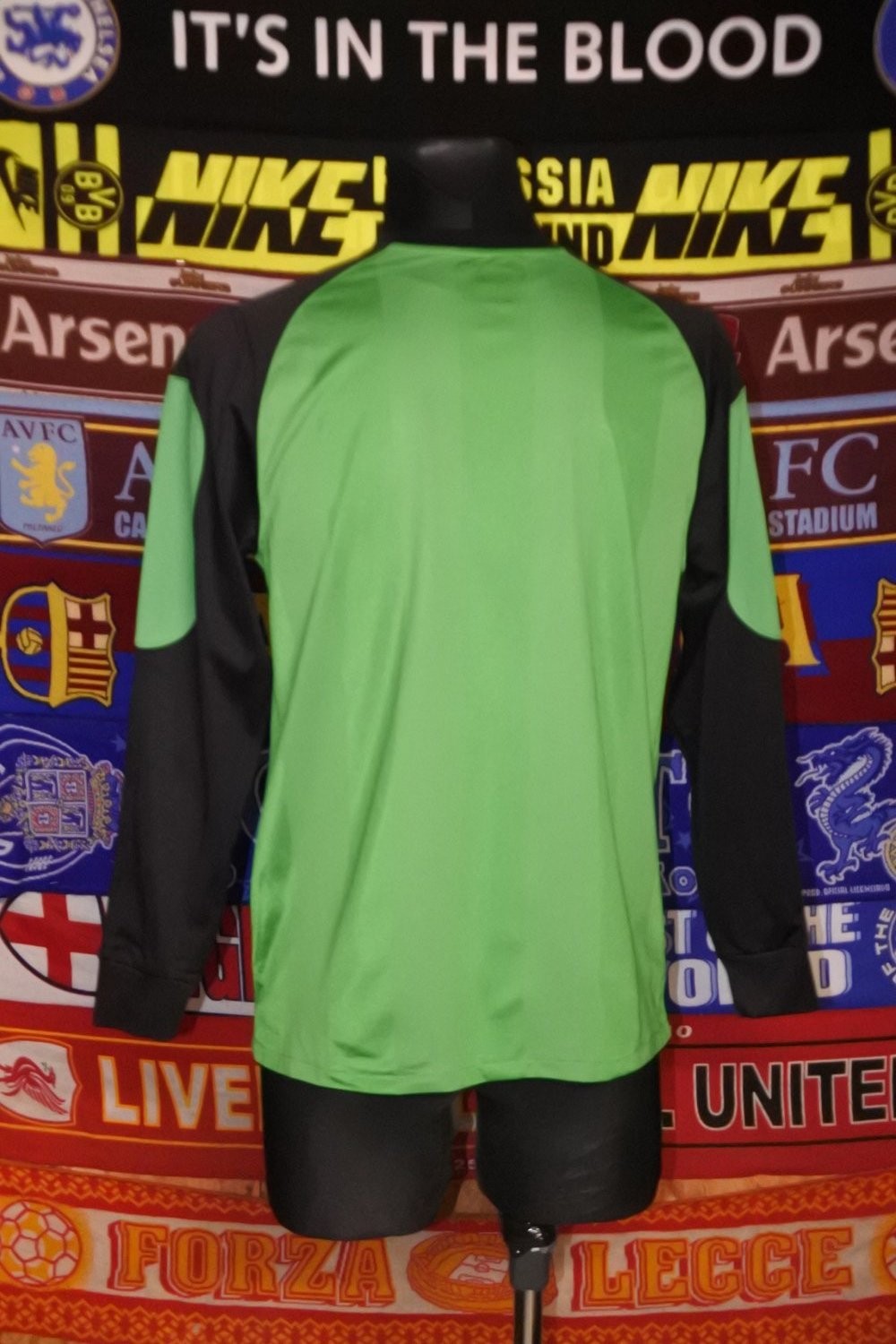 Huddersfield Town 2011-12 GK 1 Kit