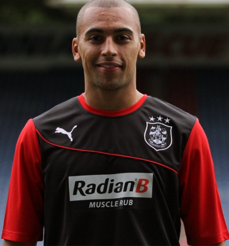 Huddersfield Town 2013-14 Away Kit