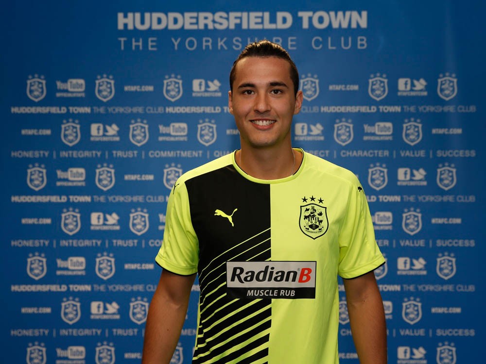 Huddersfield Town 2015-16 Away Kit