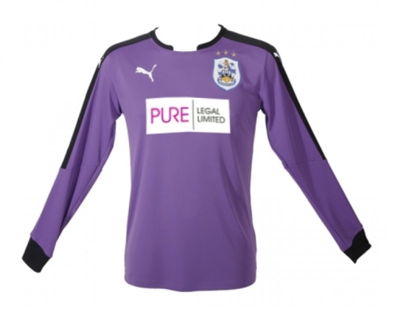 Huddersfield Town 2015-16 GK 1 Kit