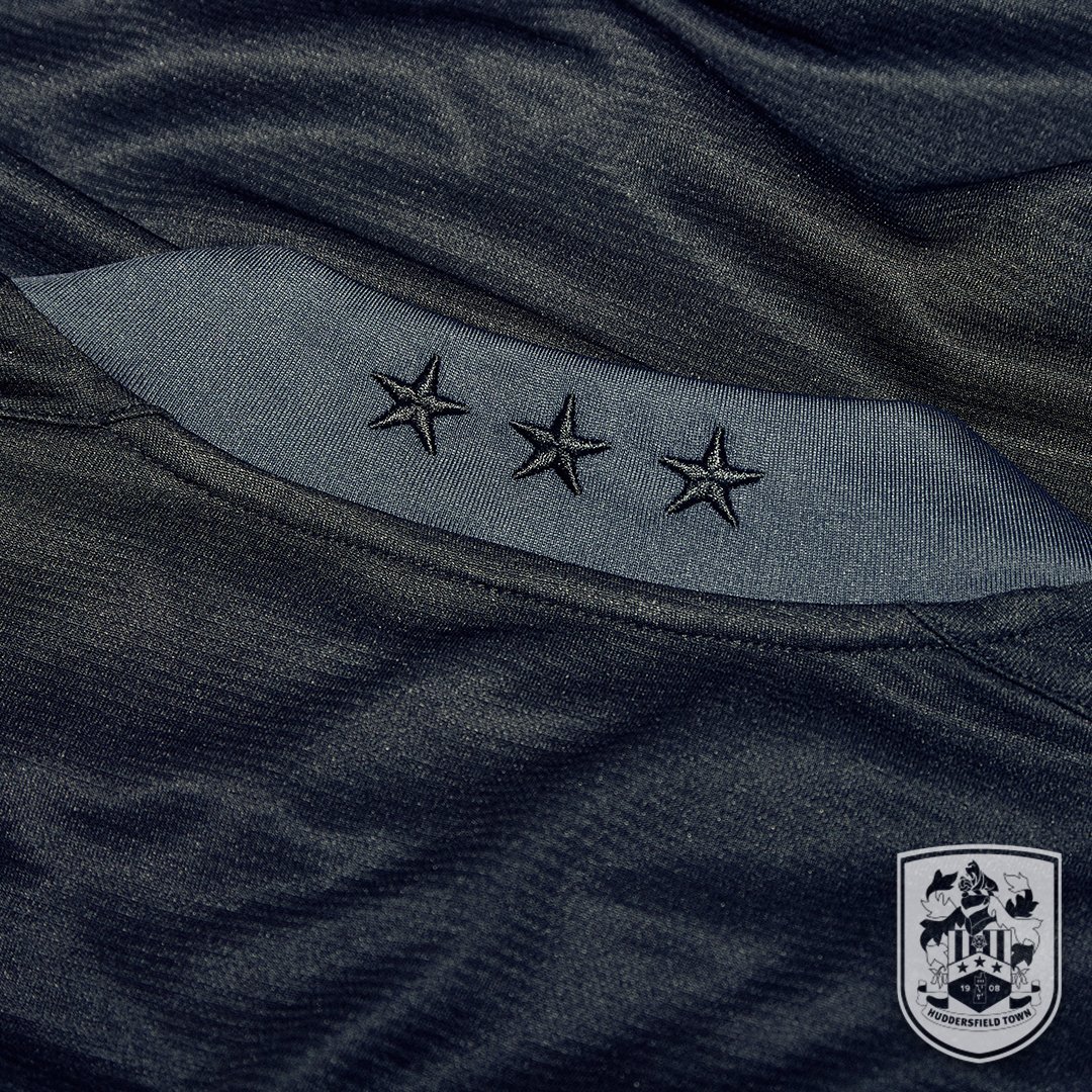 Huddersfield Town 2022-23 Away Kit