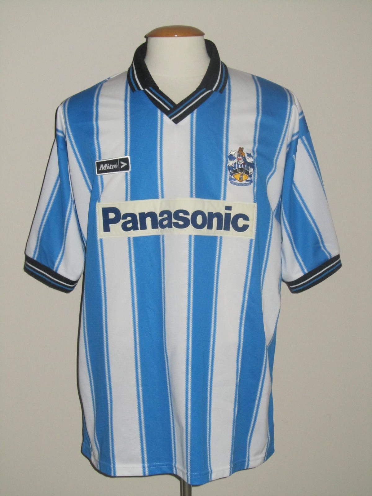 Huddersfield Town 1999-00 Home Kit