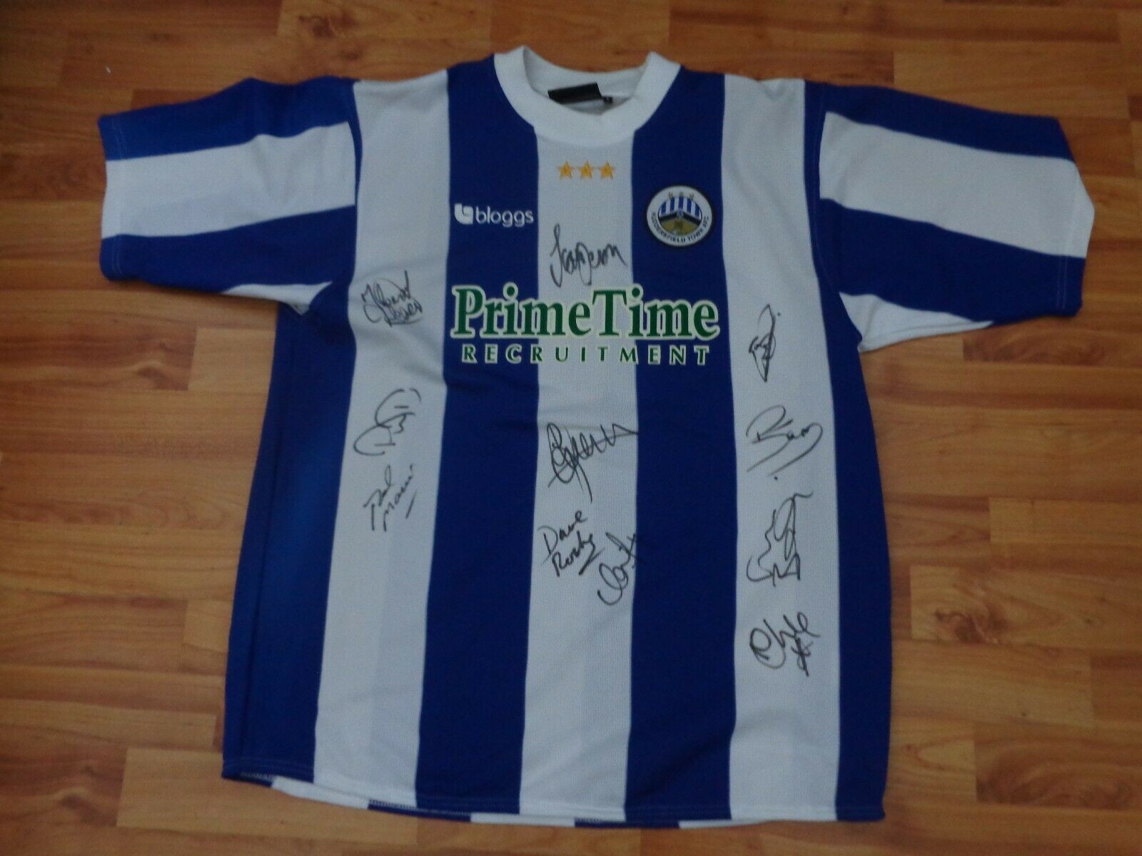 Huddersfield Town 2001-02 Home Kit