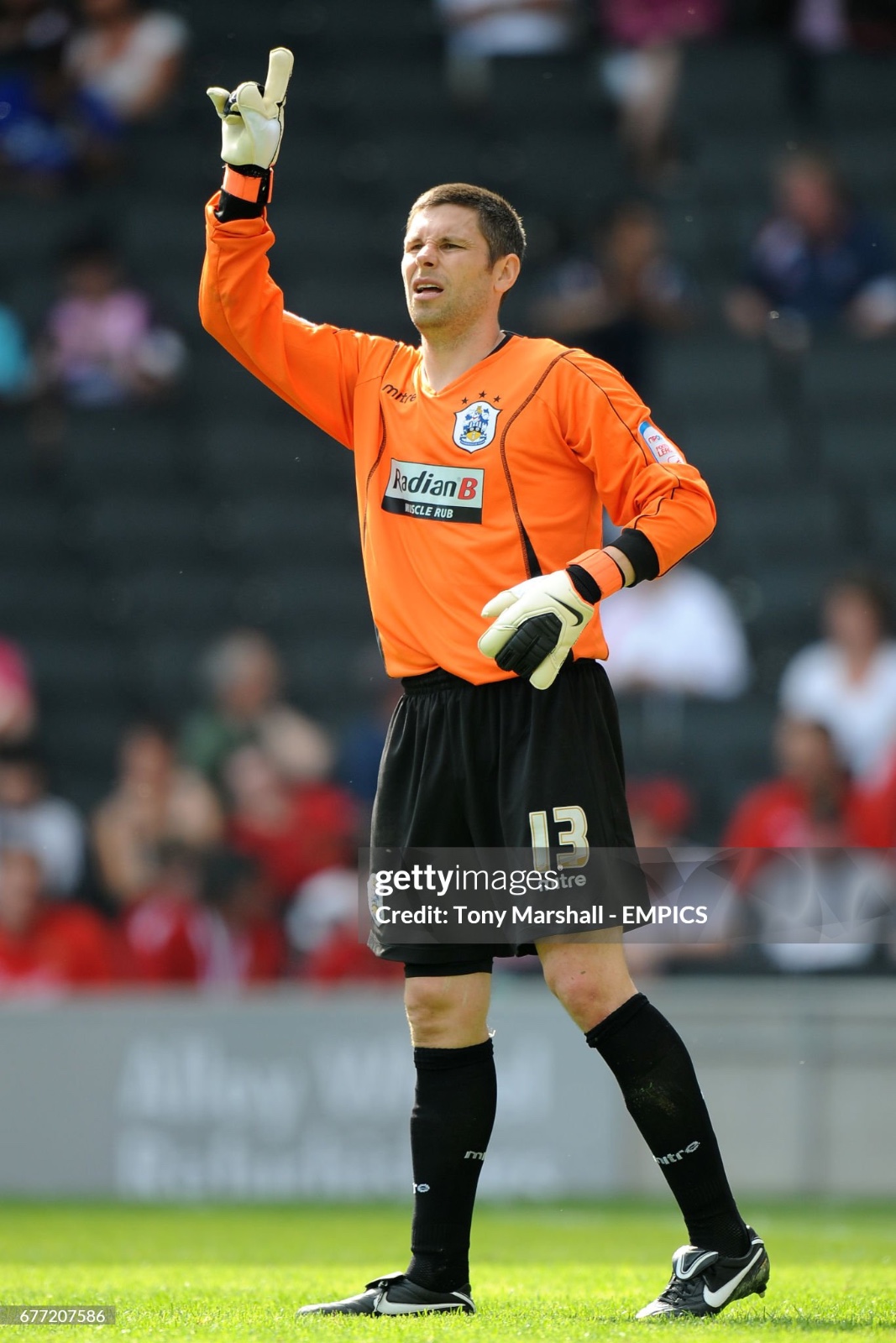 Huddersfield Town 2010-11 GK 1 Kit