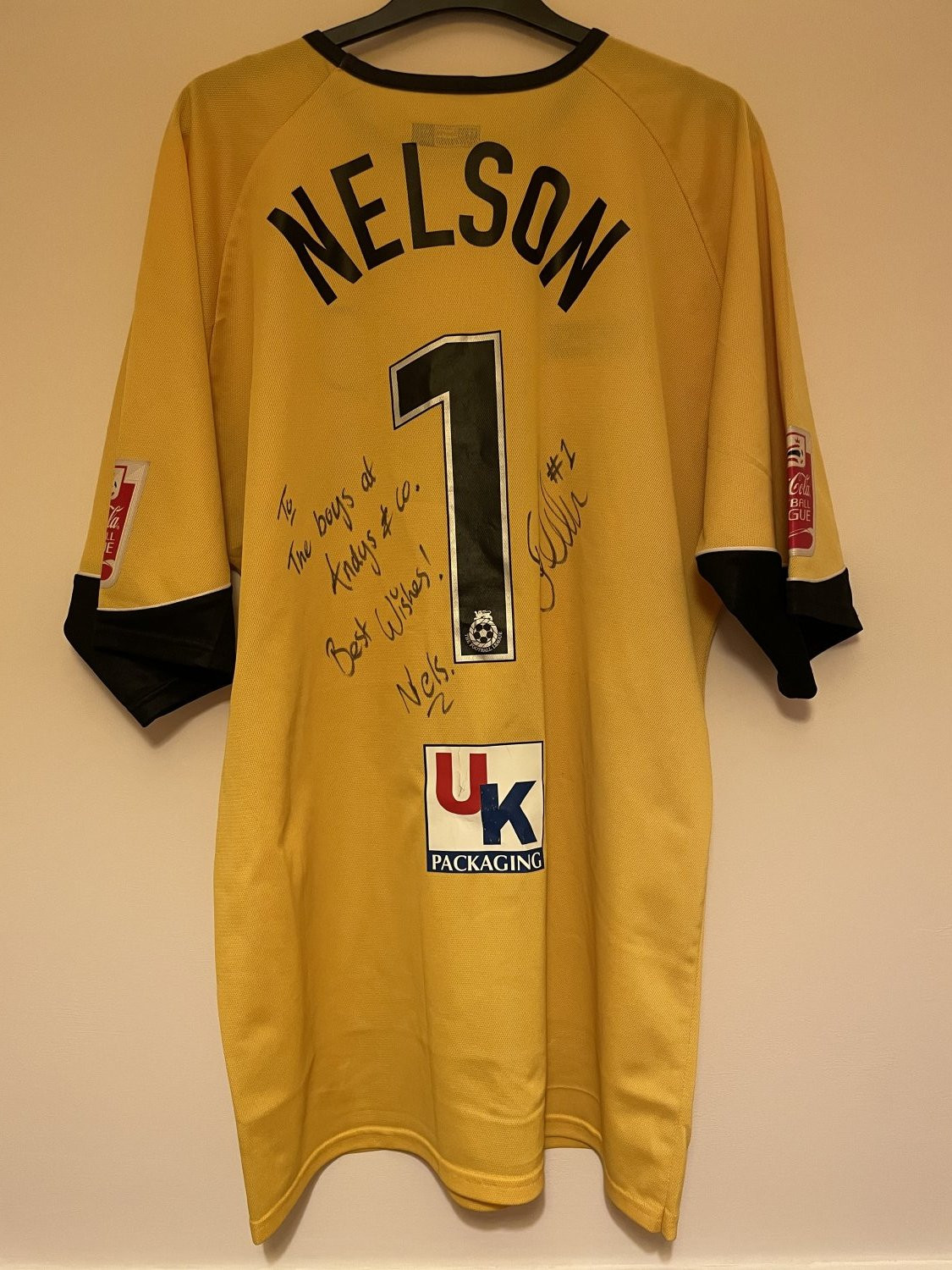 Brentford FC 2004-05 GK Kit