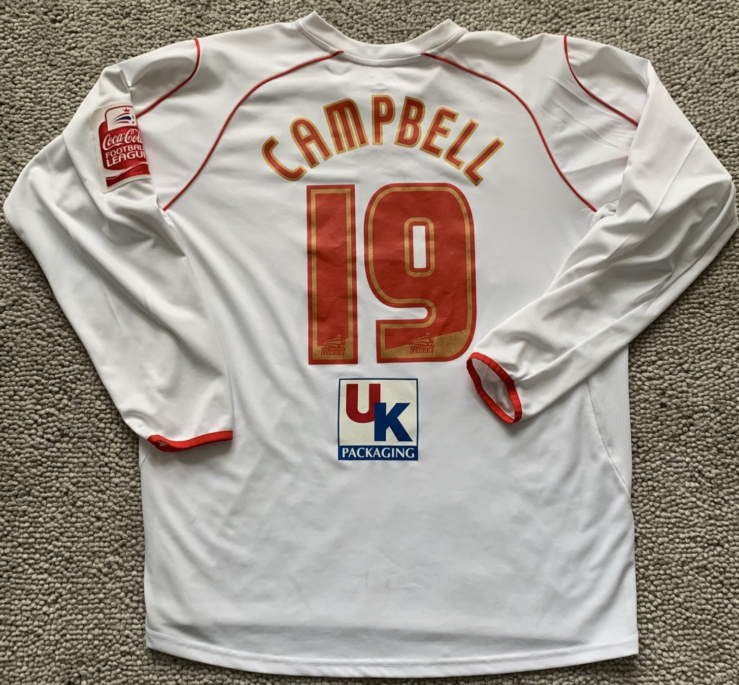 Brentford FC 2005-06 Away Kit