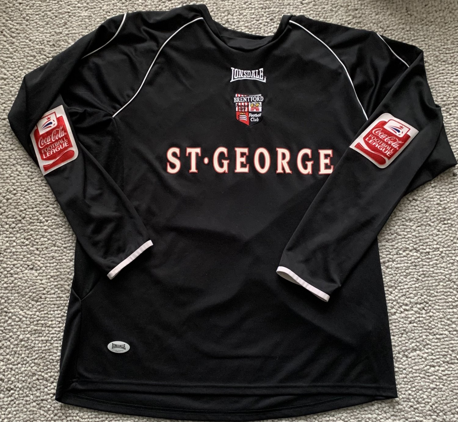 Brentford FC 2005-06 Third Kit