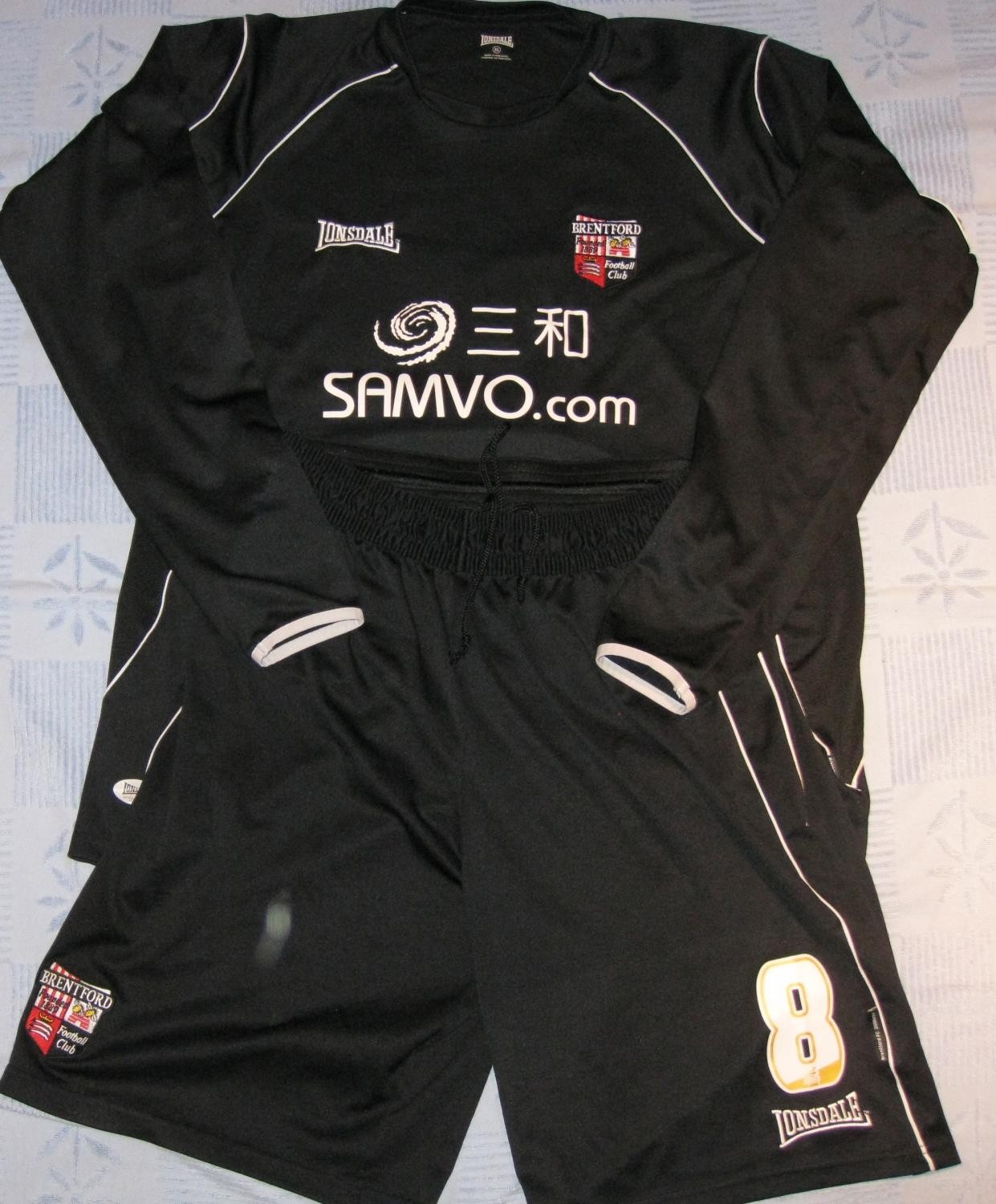 Brentford FC 2006-07 Away Kit