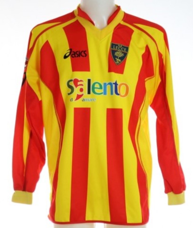 US Lecce 2003-04 Home Kit