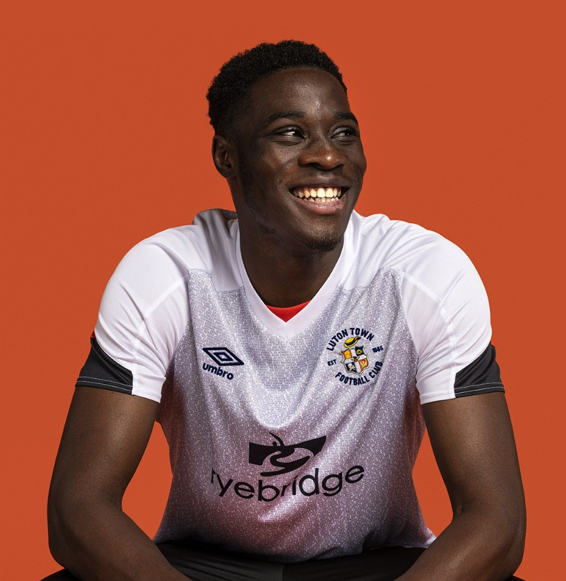 Luton Town 2021-22 Third Kit