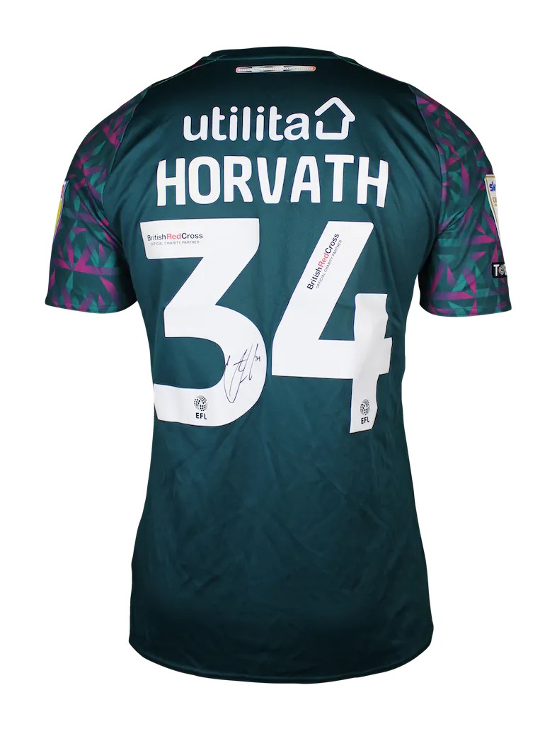 Luton Town 2022-23 GK 2 Kit