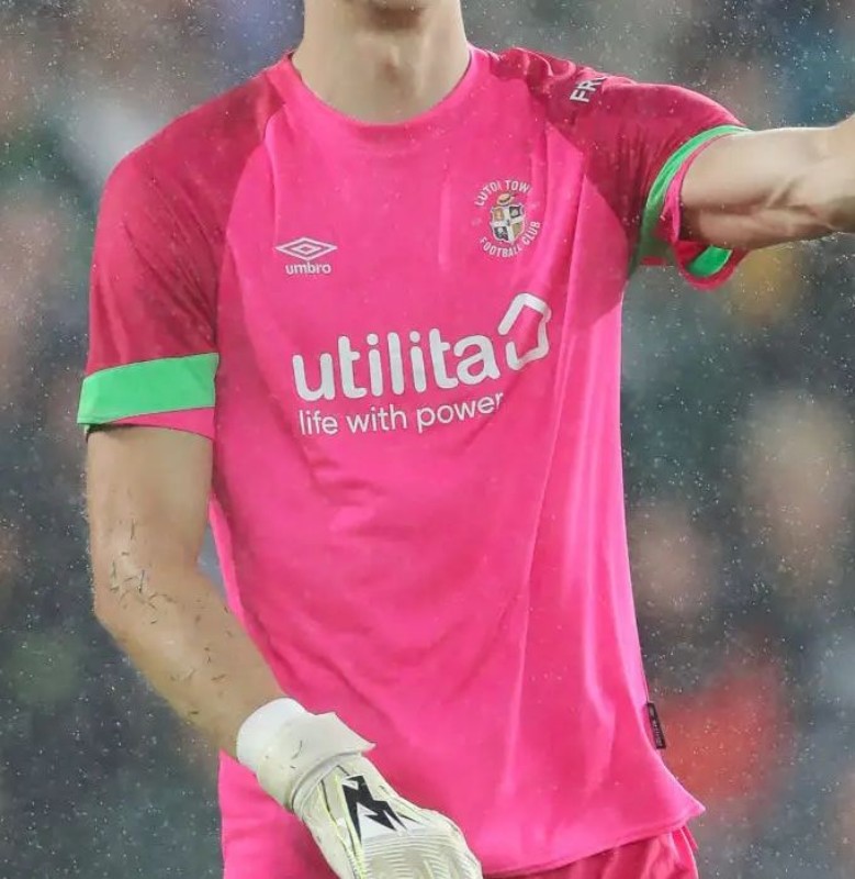 Luton Town 2023-24 GK Away Kit