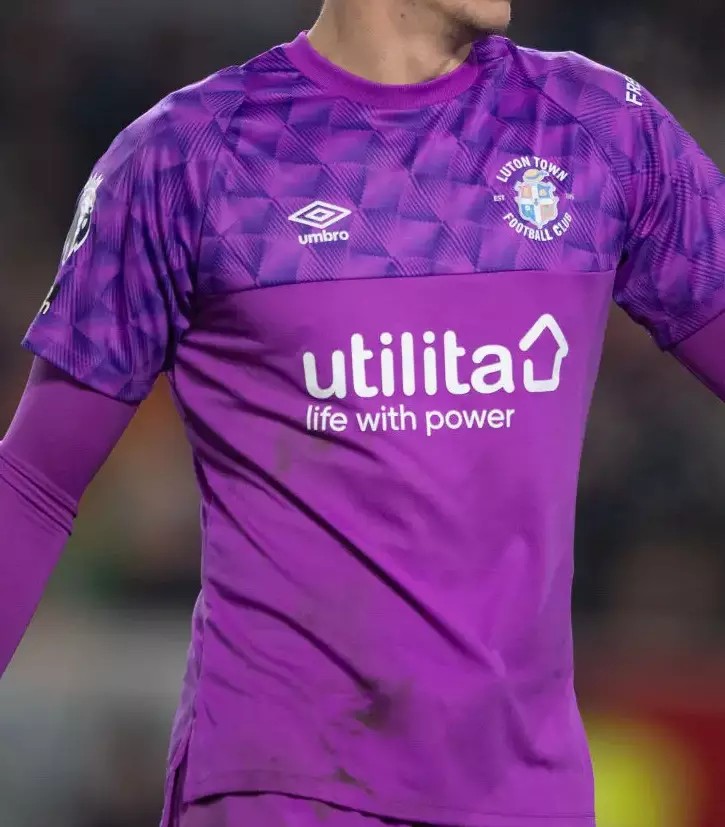 Luton Town 2023-24 GK Third Kit