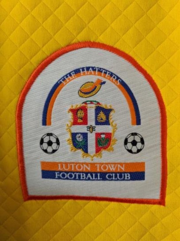 Luton Town 1996-97 GK 1 Kit