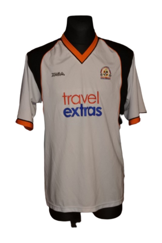 Luton Town 2004-05 Home Kit