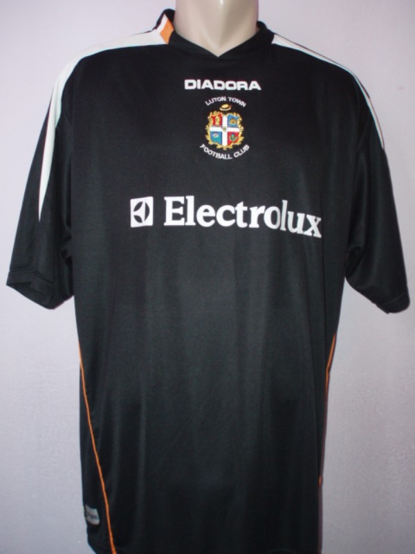 Luton Town 2005-06 Away Kit