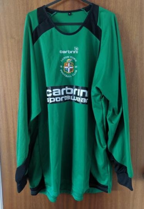 Luton Town 2008-09 GK 1 Kit