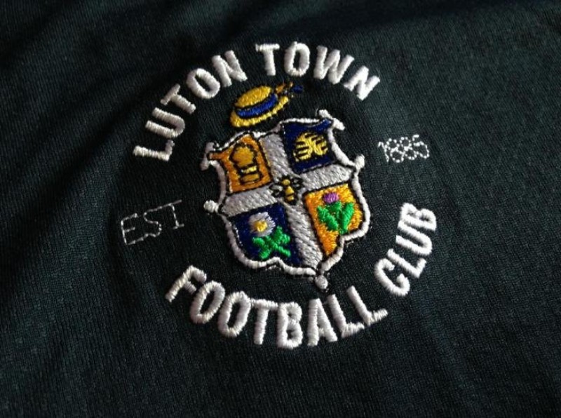 Luton Town 2010-11 Away Kit