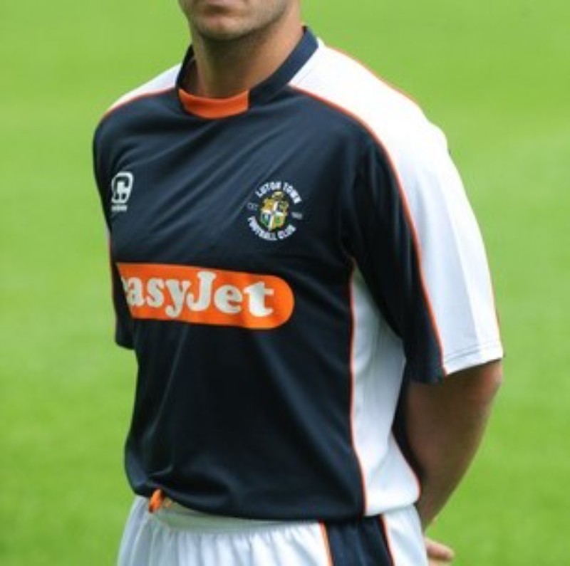 Luton Town 2010-11 Away Kit