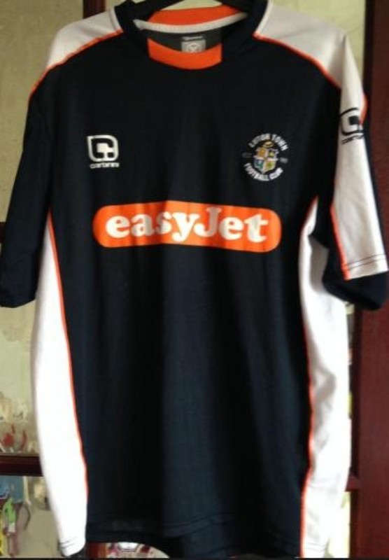 Luton Town 2010-11 Away Kit