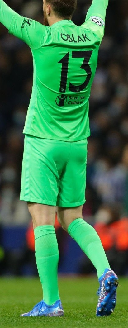 Atlético Madrid 2021-22 GK 2 Kit