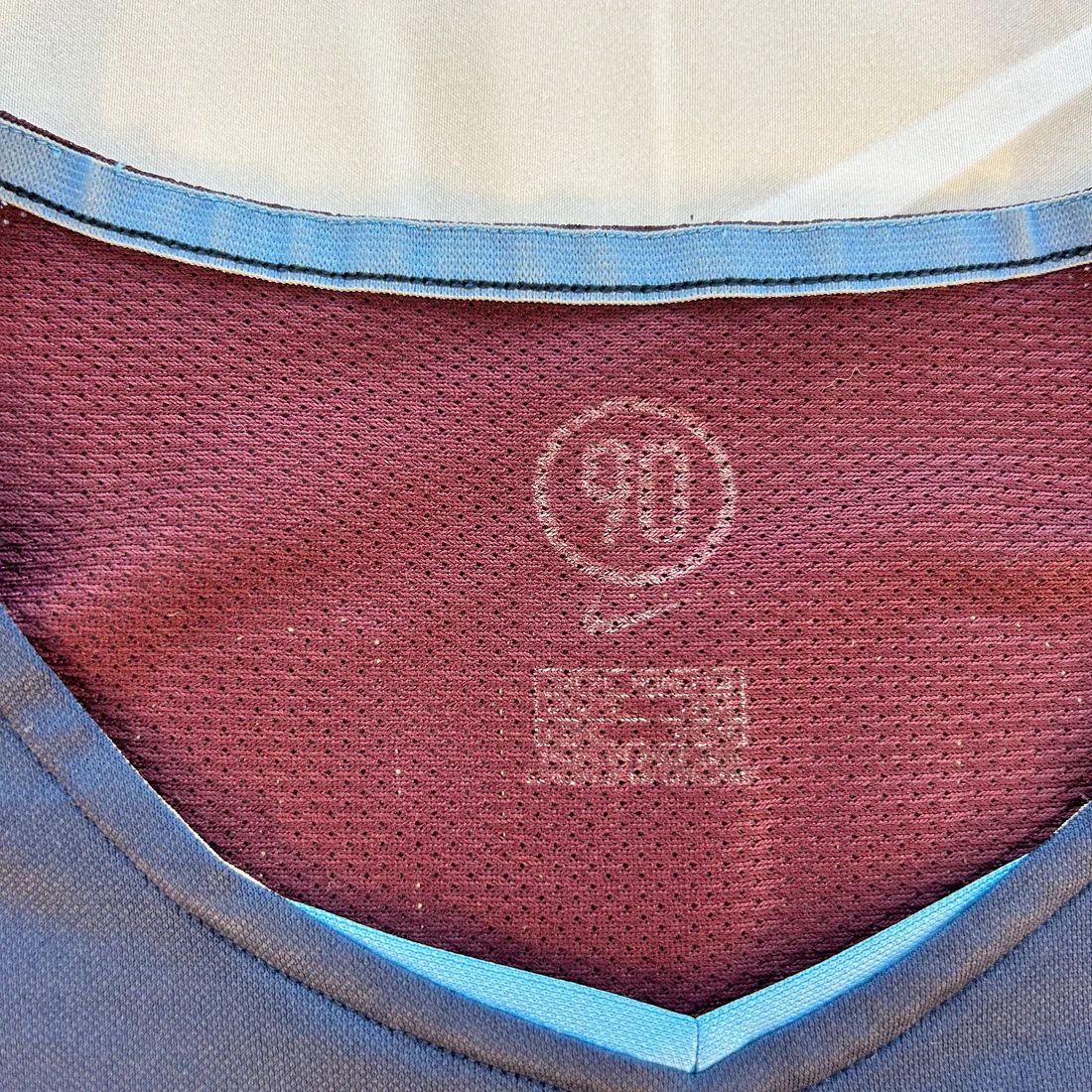 Atlético Madrid 2004-05 Away V2 Kit