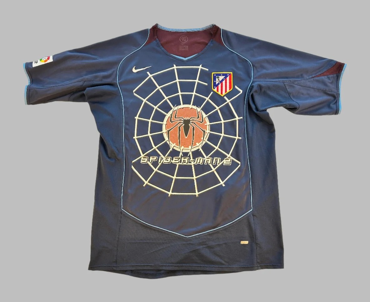 Atlético Madrid 2004-05 Away V2 Kit