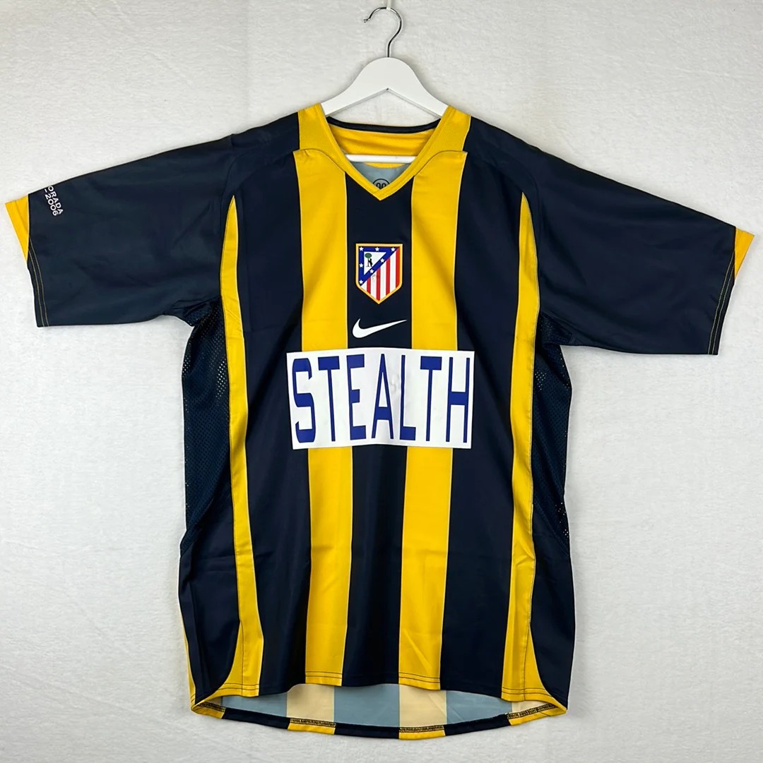 Atlético Madrid 2005-06 Away V2 Kit