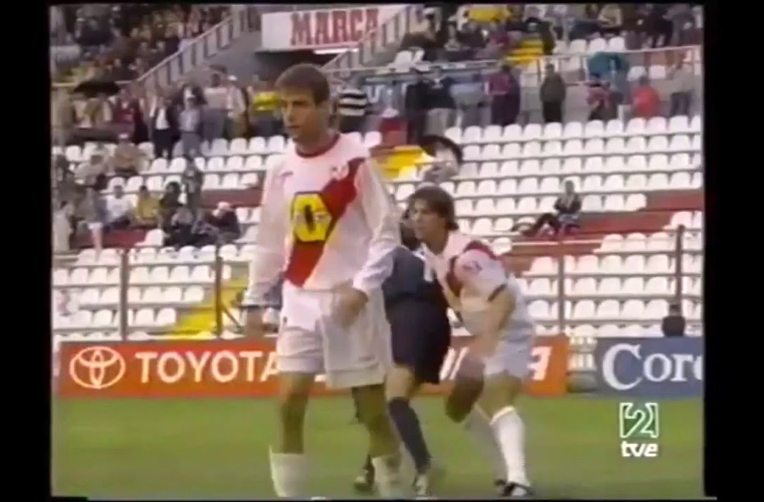 Rayo Vallecano 2003-04 Home Kit
