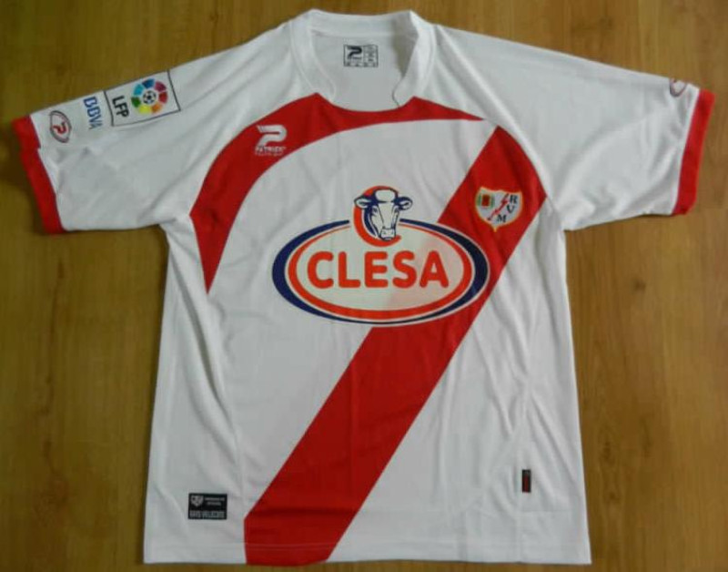 Rayo Vallecano 2009-10 Home Kit