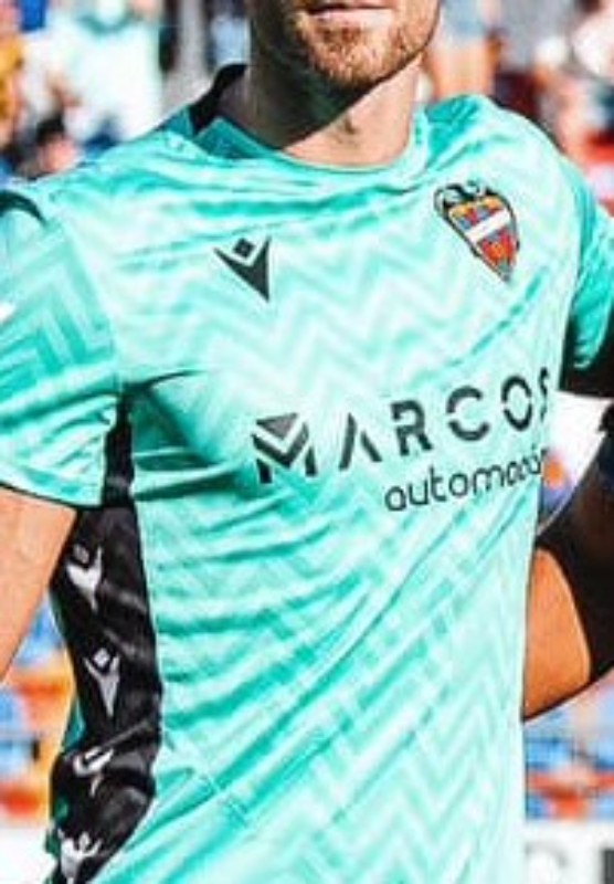 Levante UD 2024-25 GK 1 Kit