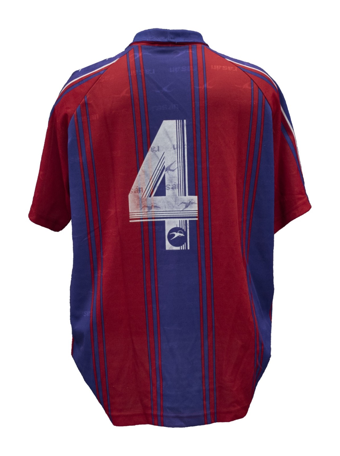 Levante UD 1995-96 Home Kit
