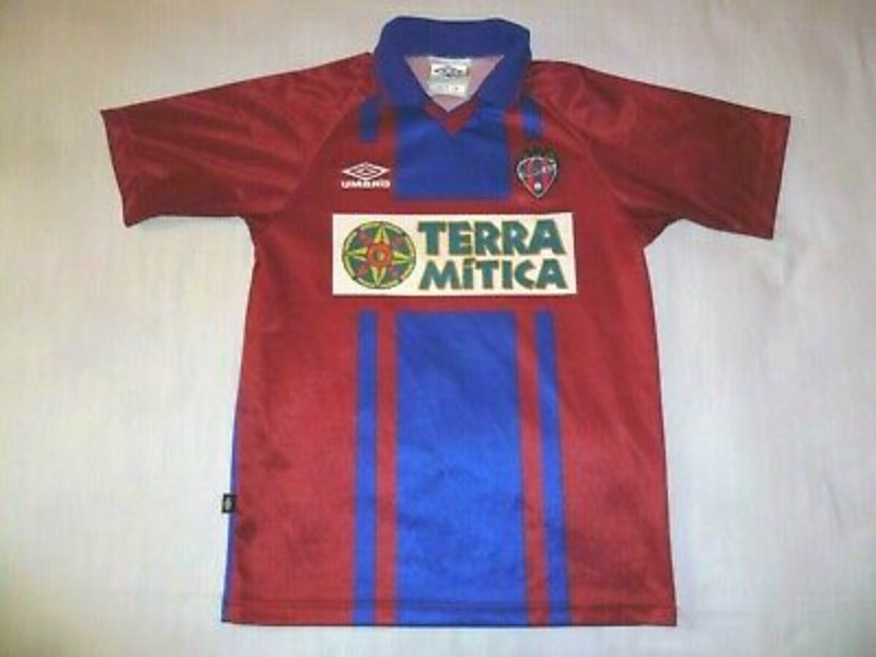 Levante UD 2000-01 Home Kit