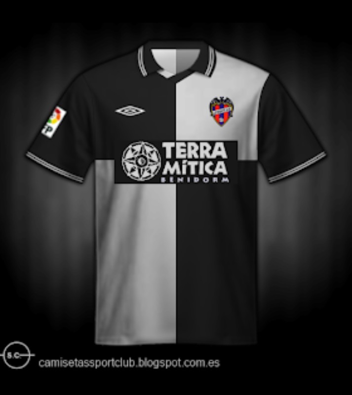 Levante UD 2002-03 Away Kit