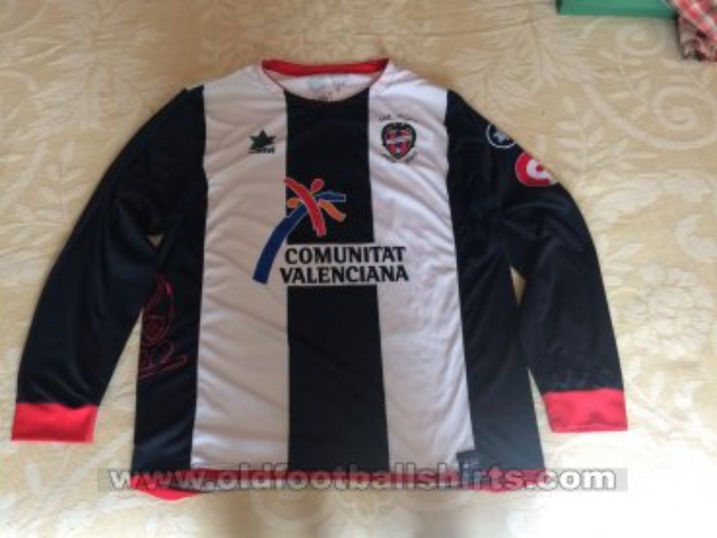 Levante UD 2009-10 Away Kit