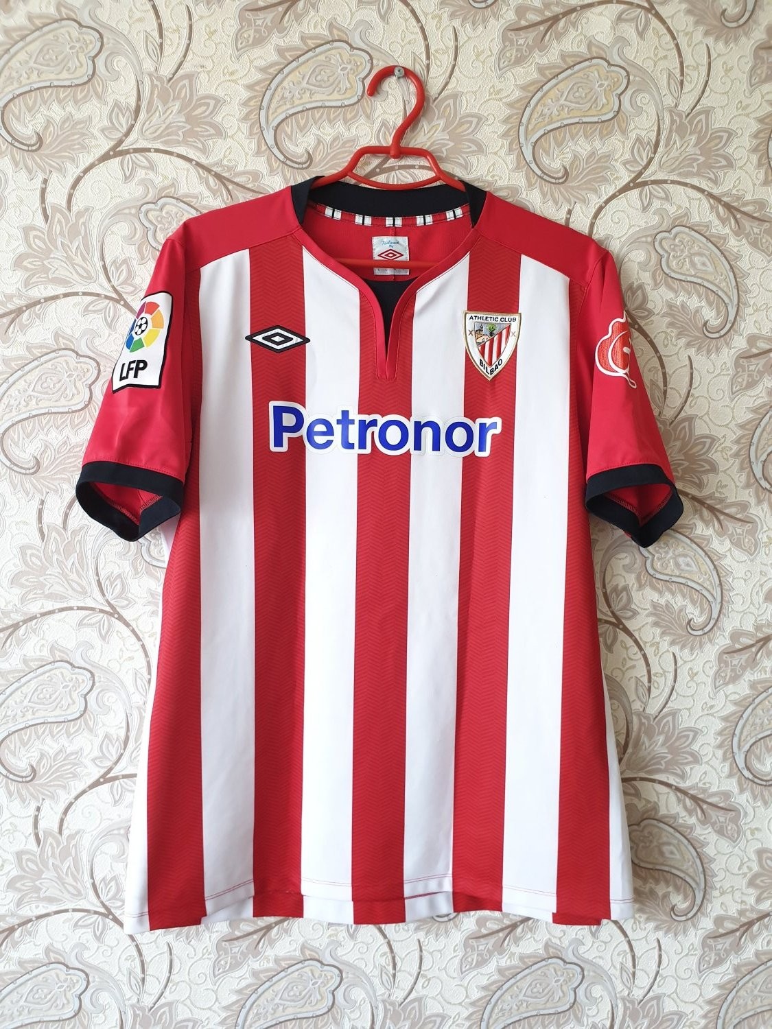 Athletic Club 2011-12 Home Kit