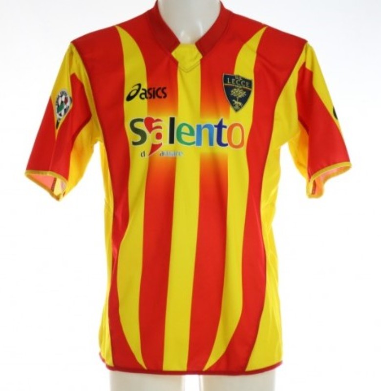 US Lecce 2005-06 Home Kit