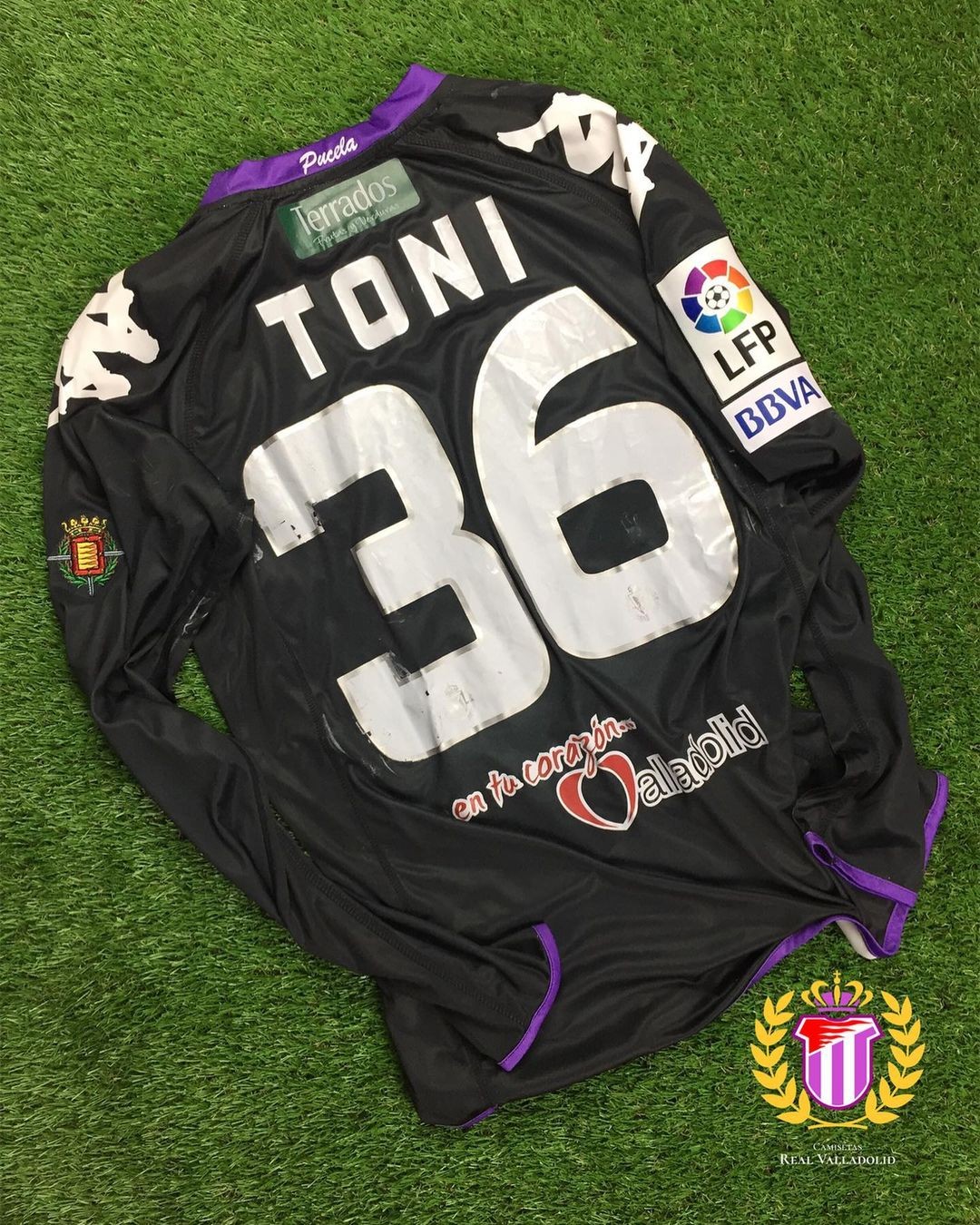 Real Valladolid 2011-12 Away Kit