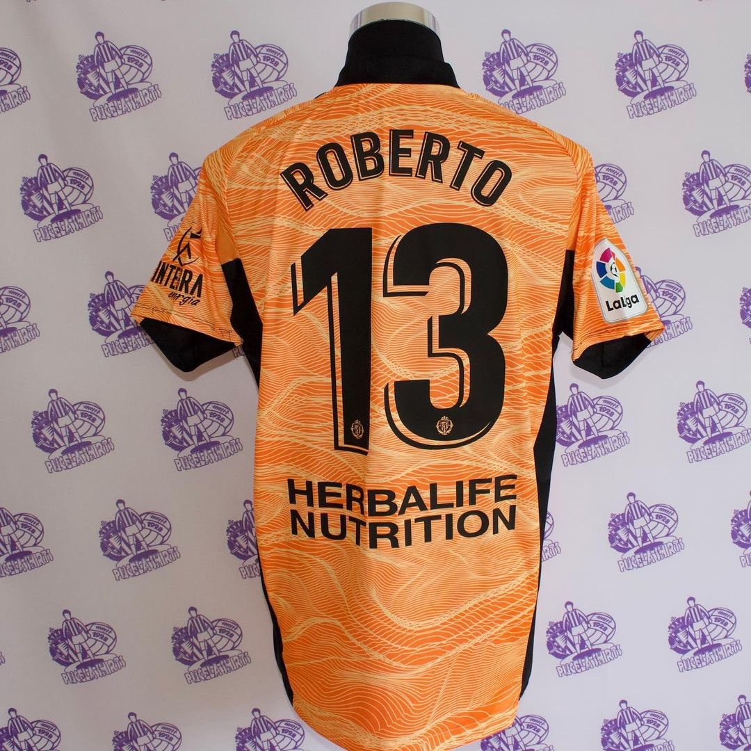 Real Valladolid 2021-22 GK 4 Kit