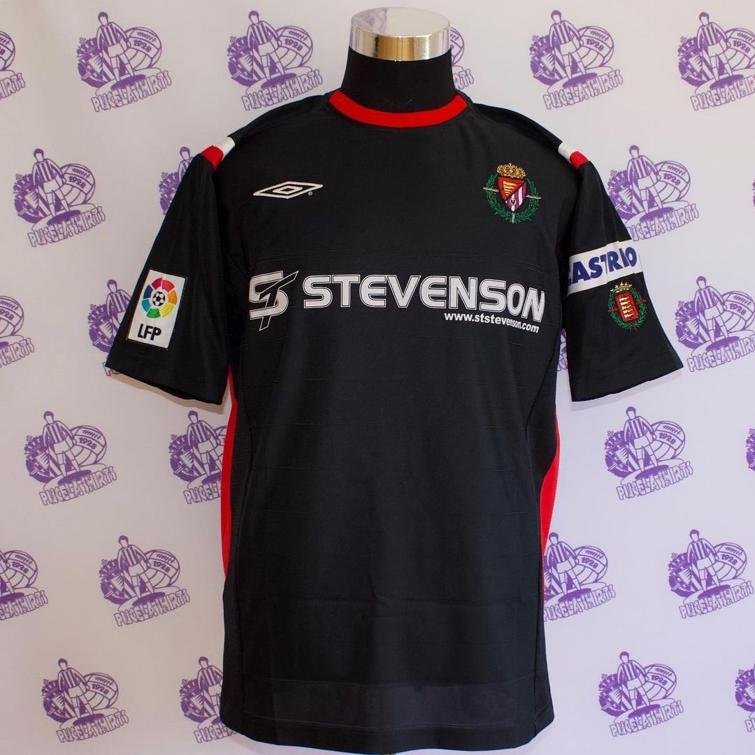 Real Valladolid 2005-06 Away Kit