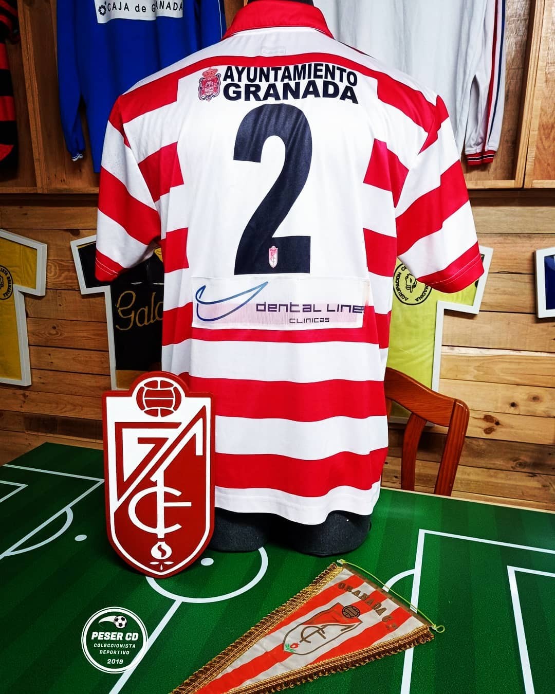 Granada CF 2005-06 Home Kit