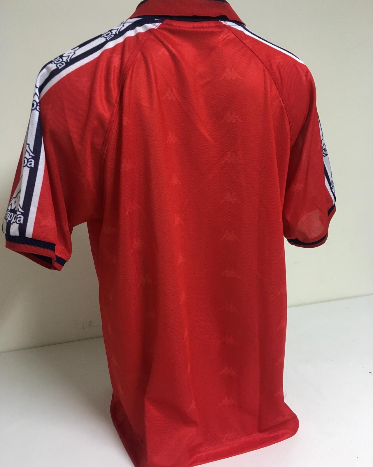 CA Osasuna 1996-97 Home Kit