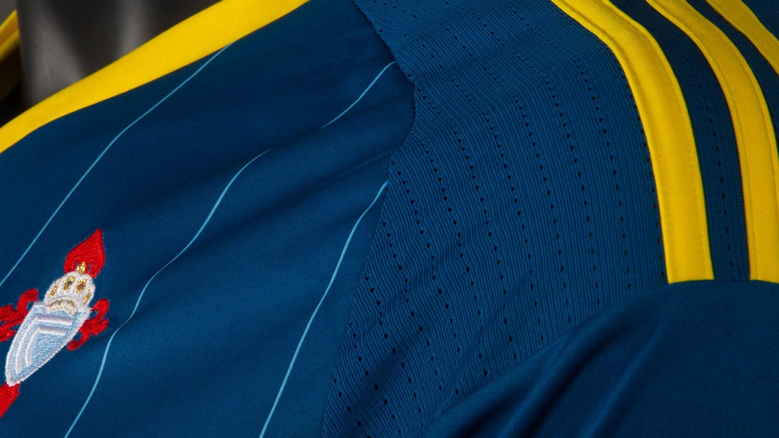 Celta Vigo 2016-17 Away Kit