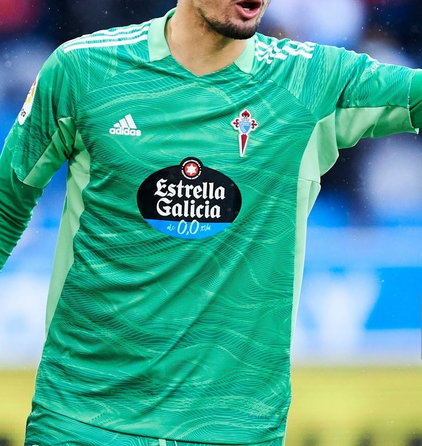 Celta Vigo 2021-22 GK Kit
