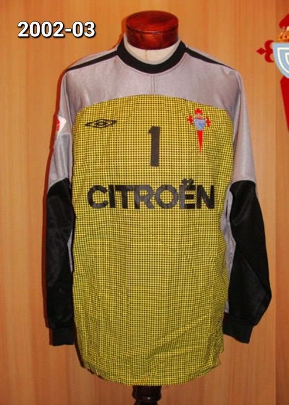 Celta Vigo 2002-03 GK 2 Kit