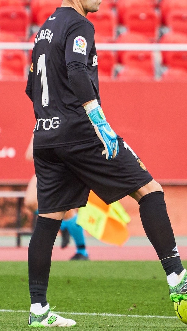 RCD Mallorca 2020-21 GK 1 Kit