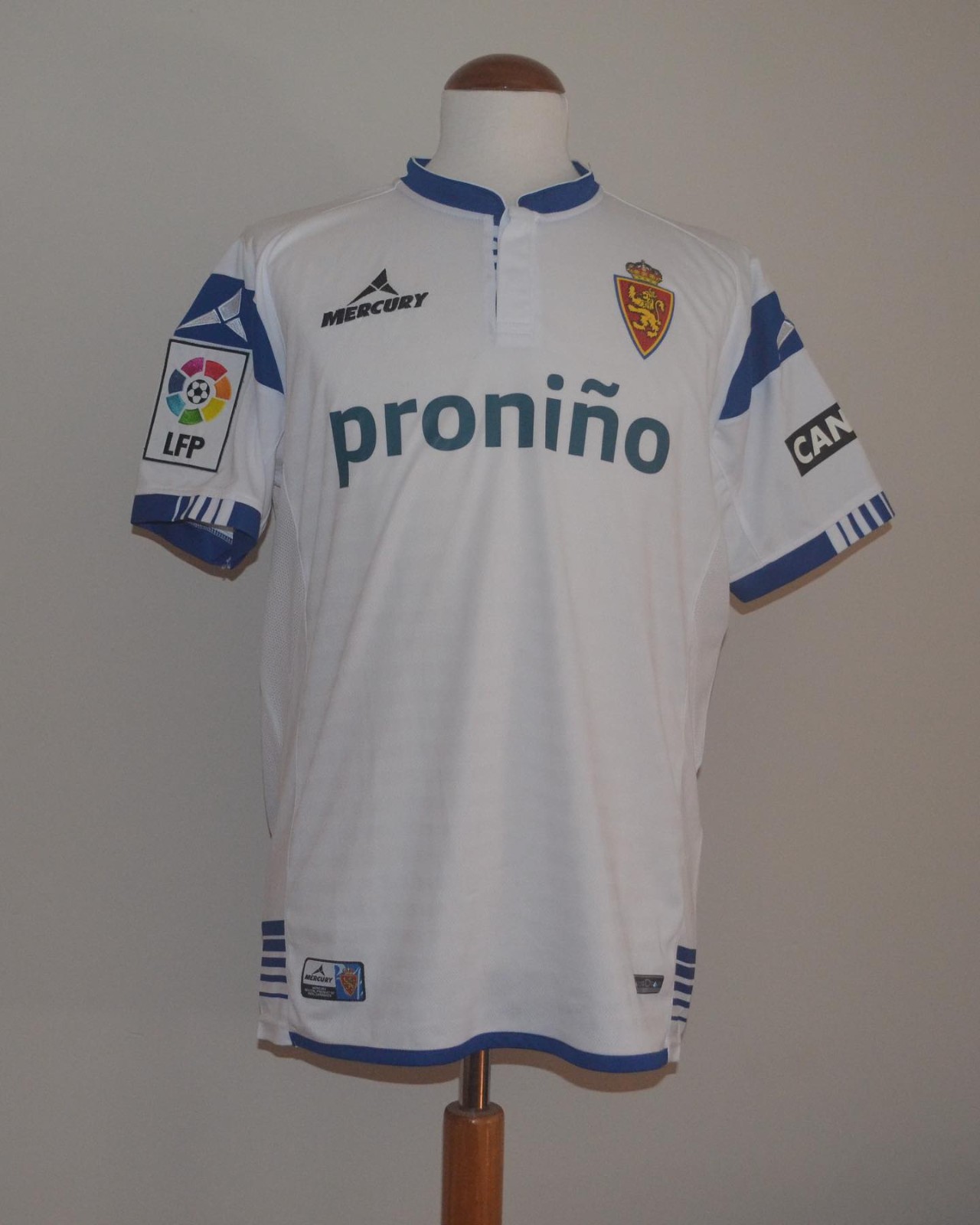 Real Zaragoza 2013-14 Home V2 Kit