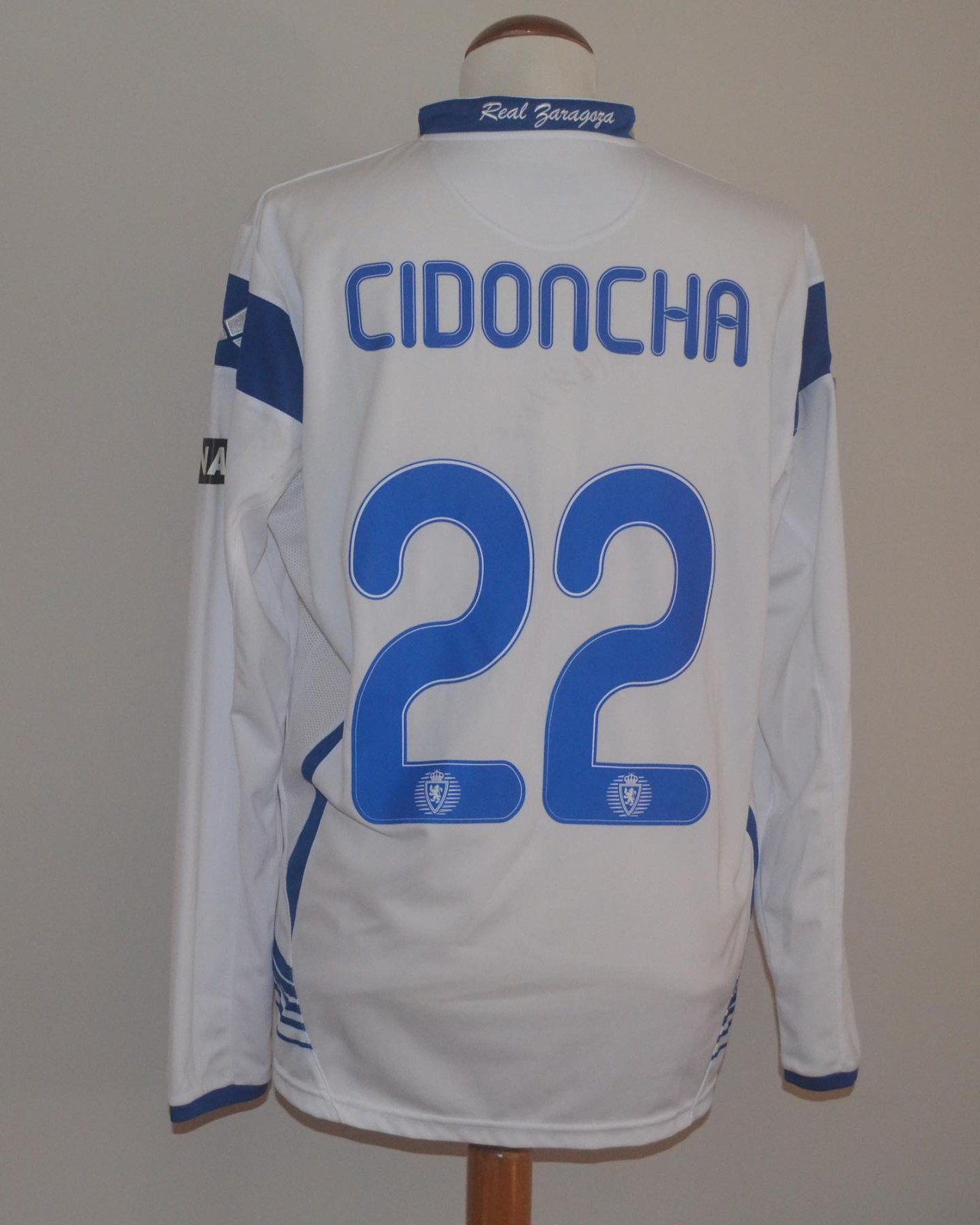 Real Zaragoza 2013-14 Home V7 Kit